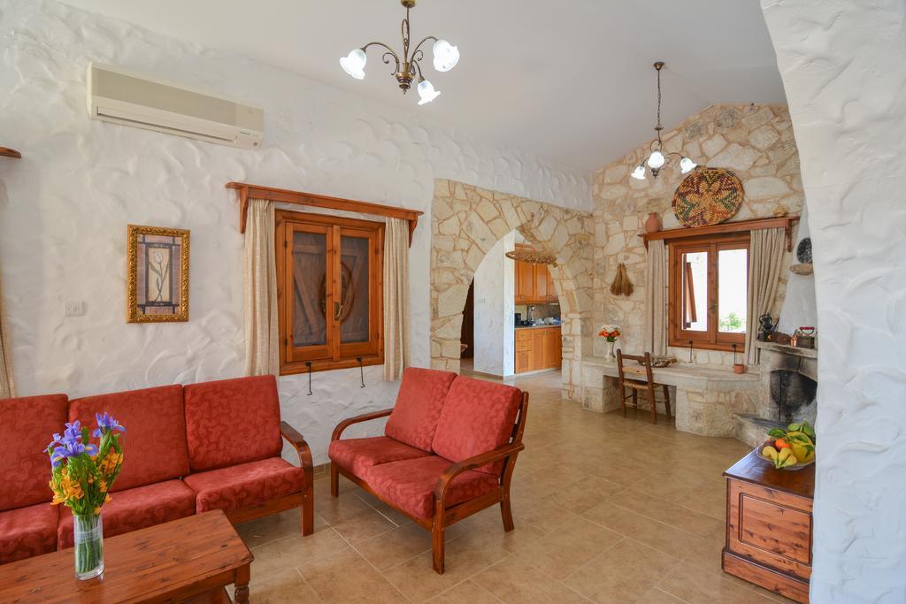 La Estancia Polis Extérieur photo